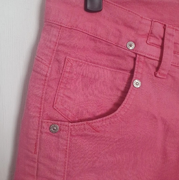 DKNY Pink Ladies Denim Shorts US 6 10/12 uk 30" waist 90s Y2K - Picture 4 of 8